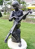 „Lautenspieler“ (1985) (Bronze, 120 cm)