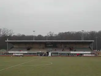 Die Haupttribüne
