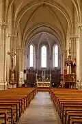Innenansicht der Kirche Saint-Cyr