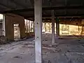 In der Ruine der Rastgaststätte