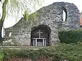 Replik einer Lourdes-Grotte