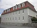 Herrenhaus (1997/98 erneuert)