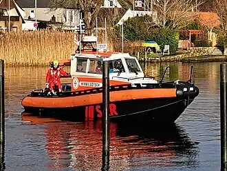 Die HERWIL GÖTSCH vor dem Ponton in Schleswig Stadthafen