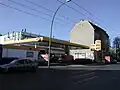 Neugebaute Tankstelle