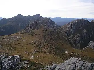Blick vom Mount Columba über das High Moor zum Mount Capricorn und Mount Pegasus
