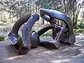 Hill Arches von Henry Moore