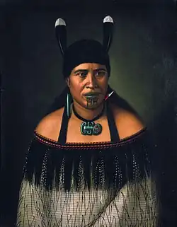 Hinepare mit Gesichts-Tätowierung (Tā moko)