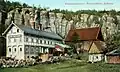 Kirnitzschänke und die dahinter liegenden Rabensteine (um 1900)