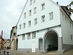 Görresstr. 8