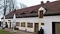 Zwerchhaus am Dachboden des einstigen Wirtschafts- und Stallgebäudes