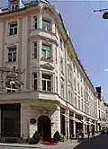 Restaurierter Altbau an der Hackenstraße mit Einzelhandel und Wohnungen