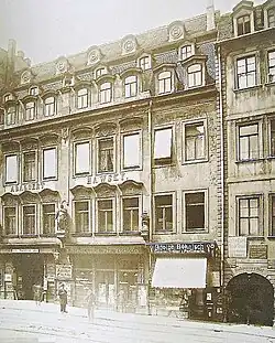 Die Seite zum Neumarkt (ganz rechts) um 1900