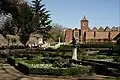Formal Garden und Holland-House
