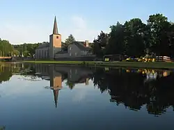 Die Ourthe beim Städtchen Hotton