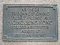 Houens fonds Bronzeplakette für Kristian Biong für Den norske Creditbank, Kirkegata 21, Oslo