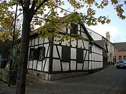 Pastoratstraße, Hintergrund bei Paula