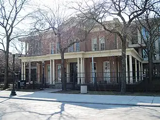 Hull House Chicago (2010)