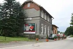 Der ehemalige Bahnhof in Hützemert ist als Baudenkmal eingetragen.