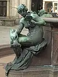 Frau mit Spiegel