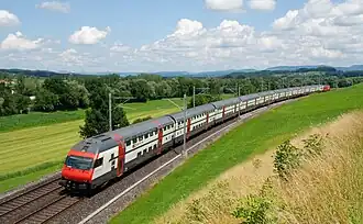 IC2000 Zürich–Luzern Steuerwagen voraus