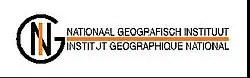Logo mit Namen der Einrichtung in zwei durch einen orangenen Mittelstrich getrennten Zeilen mit linksseitiger Grafik als längliches Rechteck.