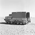 Crusader-Panzer als Lastwagen getarnt
