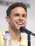 Iain De Caestecker spielt Arthur Pendragon