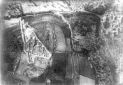 Luftbild der Ausgrabungsstätte in Ugarit im Jahr 1933