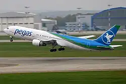 Boeing 767-300ER der Ikar