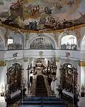 Innenraum, Sicht von Galerie zum Hauptaltar