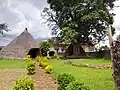 Traditionelle Hütten auf dem Museumsgelände