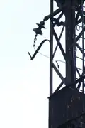 Isolator am nördlicher Mast des östlichen Führungsseils