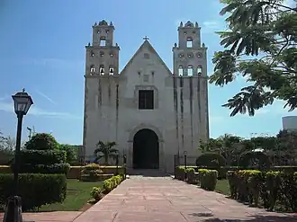 Ixil – Iglesia San Bernabé Apóstol