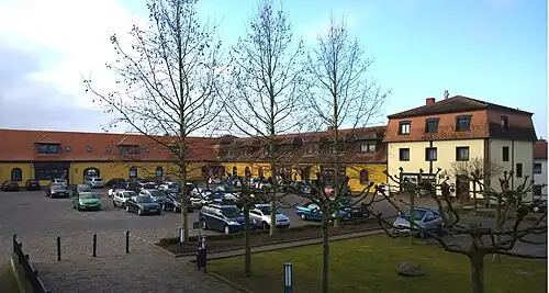 Heutige Wohn- und Geschäftsanlage am Standort des alten Wirtschaftshofes, Blick von Norden