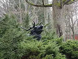 Hirschstatue vor dem Jagdhaus Hubertusstock (Joachimsthal)