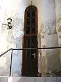 Kirchenburg von Jakobsdorf, Nebeneingang in den Chor nach Verpachtung der Kirchenburg (2008)