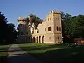 Burg Hansenburg im Schlosspark von Eisgrub/Lednice