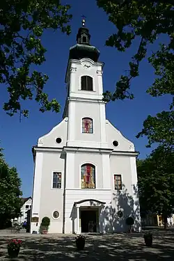Die Pfarrkirche in Jennersdorf