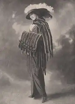 Nerzschal und ‑muff (Johannes Rohde, Leipzig, 1914)