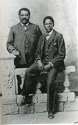 John Tengo Jabavu und Davidson Don Tengo Jabavu, um 1903
