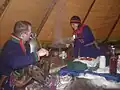 Zu Besuch in einer traditionellen Lavvu (sam. Zelt)