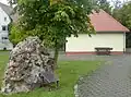 Berühmte-Justinger-Denkmal mit Backhaus