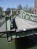 Die Brücke dreht (2008)