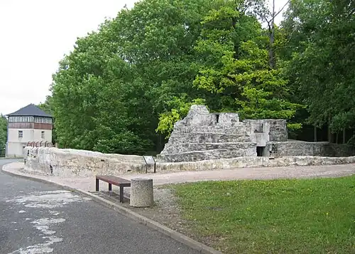 Relikt des SS-Zoos (Bärenzwinger) (2007)