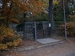 Gedenkstätte an das KZ „Unter den Eichen“