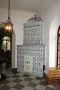 Kachelofen von Peter Gnehm im Schloss Jegenstorf, datiert 1768