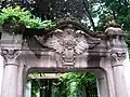 Erhaltenes Portal des Kaiserbades (2011)