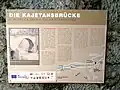Historische Informationen am Radweg: die Kajetansbrücke über den Inn
