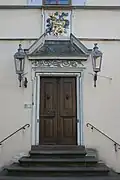 Portal des Leonhardi'schen Schlosses in Karben