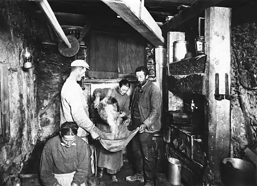 Verarbeitung von Leinsamenpaste (1917)